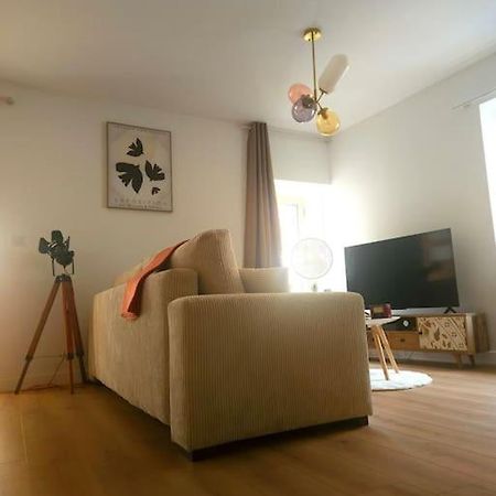 "La Tour", Logement Cosy, Au Calme Vertrieu ภายนอก รูปภาพ
